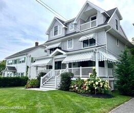 303 Pennsylvania Ave in Spring Lake, NJ - Building Photo - Building Photo