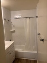 3125 Montrose Ave, Unit 7 in Glendale, CA - Building Photo - Building Photo