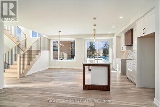583 Codd's Rd in Ottawa, ON - Building Photo - Building Photo