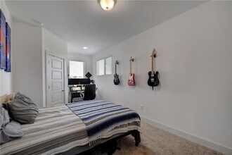 7201 Mowbray St in Austin, TX - Building Photo - Building Photo