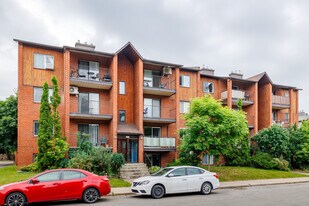 3562 Charles-Daoust Rue in Laval, QC - Building Photo