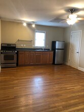 337 Martin Luther King Jr Dr, Unit C in Greensboro, NC - Foto de edificio - Building Photo