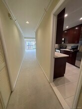 105 Harbor Dr in Stamford, CT - Building Photo - Building Photo