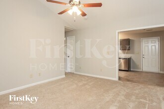 4 Franklinwood Dr in Greensboro, NC - Building Photo - Building Photo