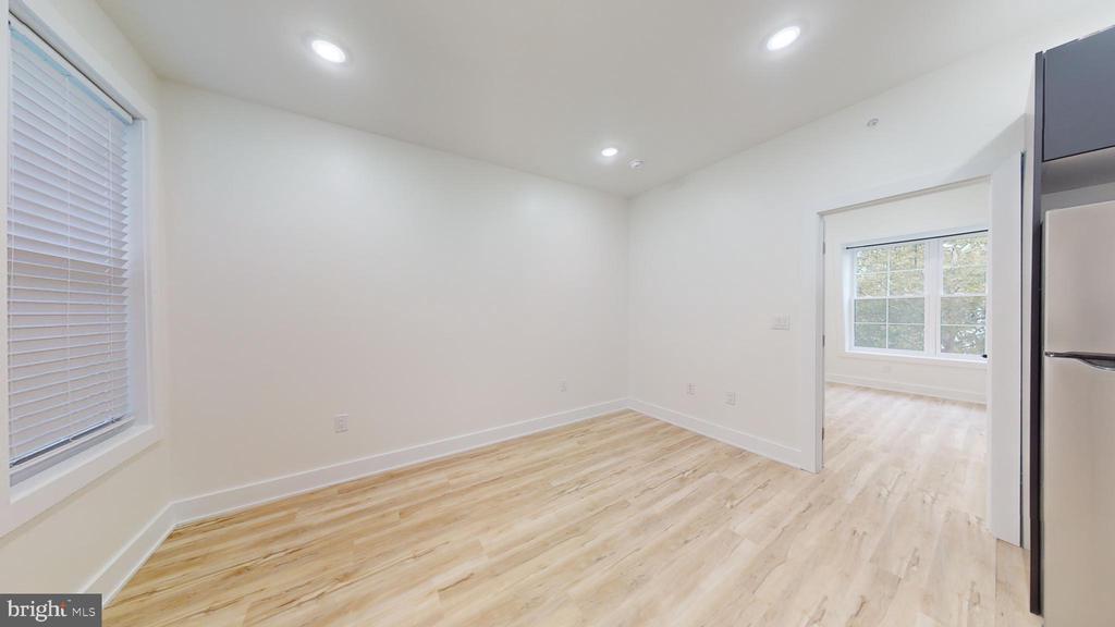 810 N Holly St-Unit -3 in Philadelphia, PA - Building Photo