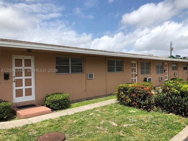 property at 2417 Polk St