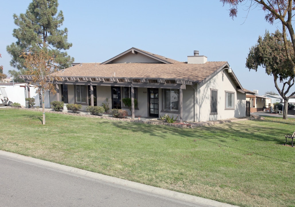 Hanford Del Arroyo Estates in Hanford, CA - Building Photo