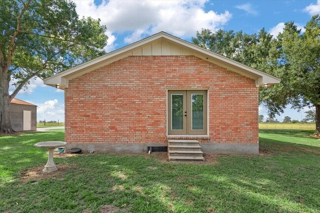 28792 Waller Gladish Rd