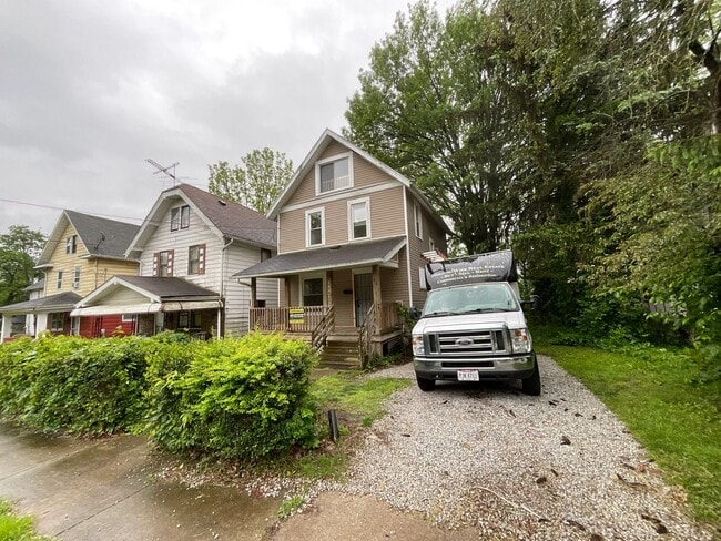 property at 644 Easter Ave