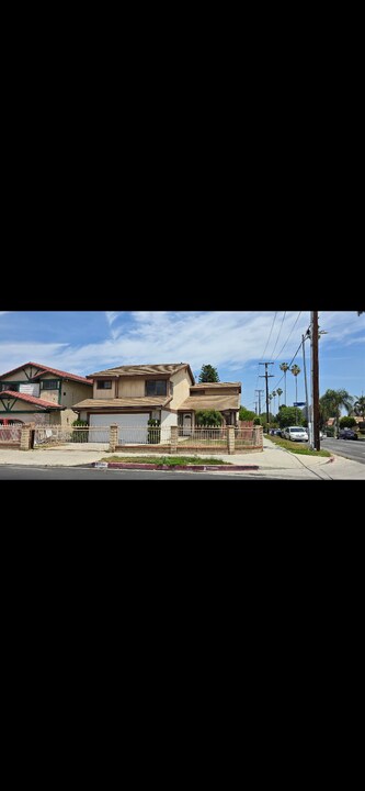 7700 Oso Ave in Winnetka, CA - Building Photo