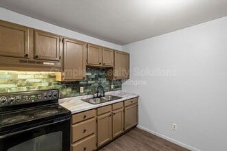 4320 Rickey Dr in St. Louis, MO - Building Photo - Building Photo