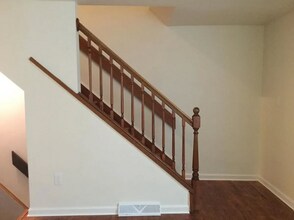 733a Cribbs St in Greensburg, PA - Building Photo - Building Photo