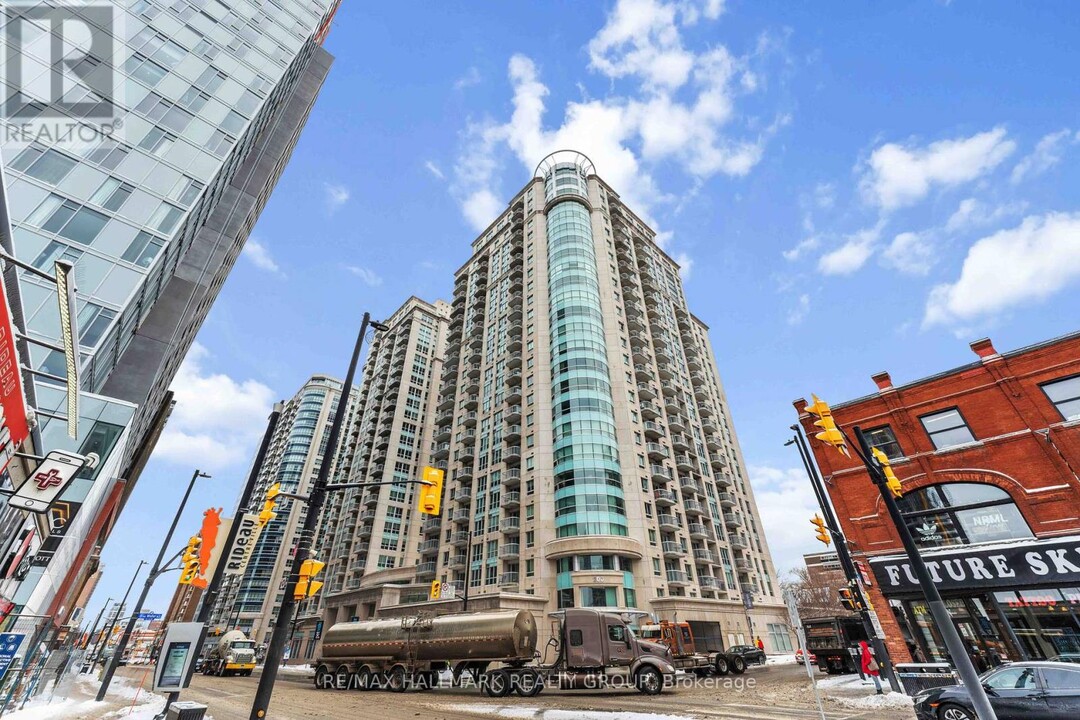 200-200 Rideau St in Ottawa, ON - Building Photo