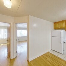 2750 Dwight Way, Unit 14 in Berkeley, CA - Building Photo - Building Photo