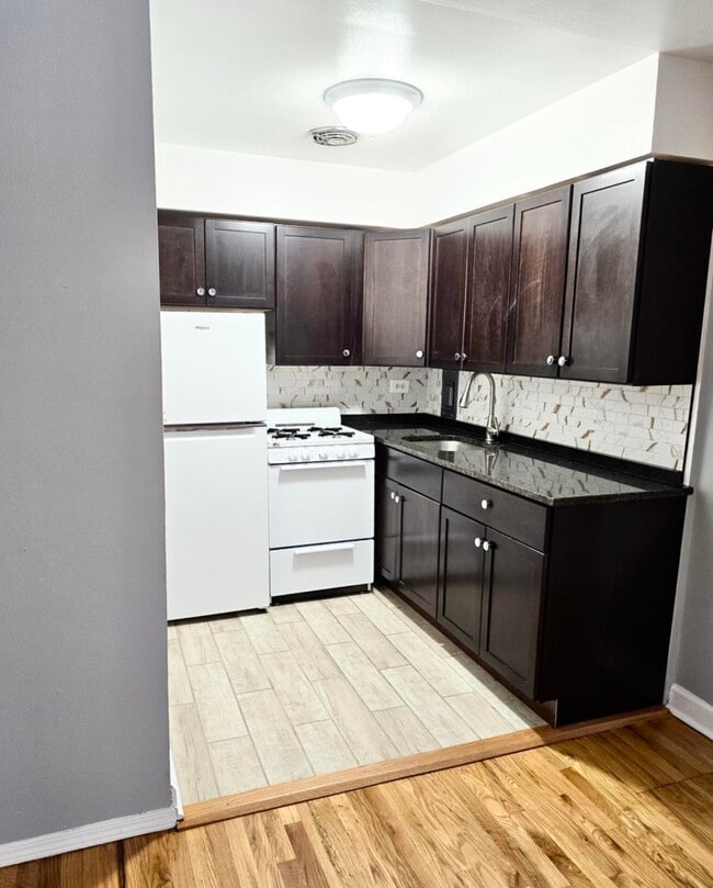 property at 1515 W Morse Ave