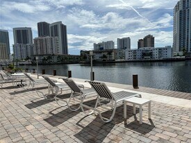 121 Golden Isles Dr in Hallandale Beach, FL - Building Photo