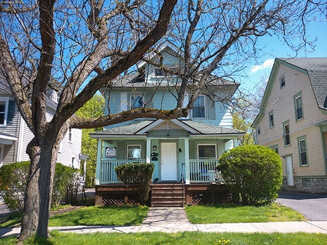property at 963 Lancaster Ave