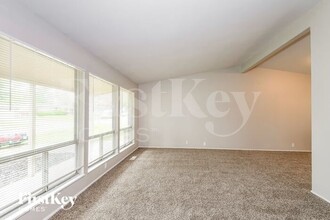 1520 Ascot Terrace in Florissant, MO - Building Photo - Building Photo