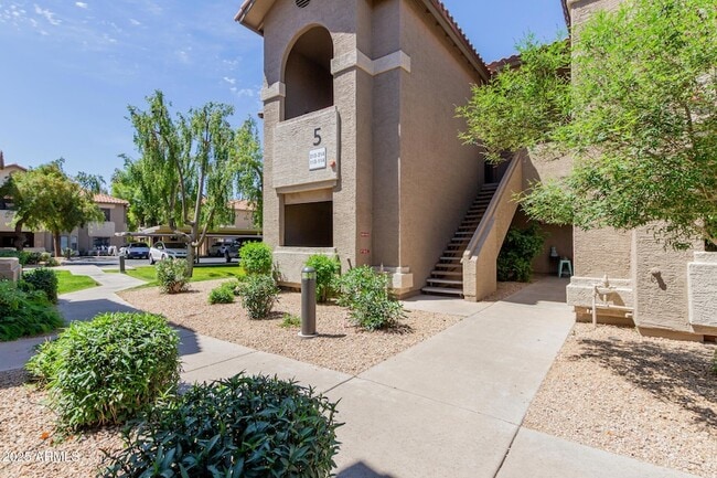 property at 9600 N 96th St