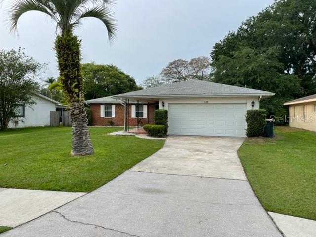 220 Michigan Ave in St. Cloud, FL - Building Photo