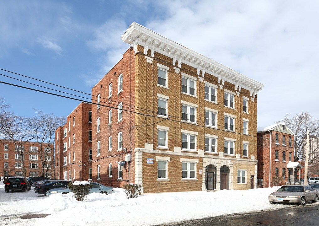 John Street Apartments in Hartford, CT - Foto de edificio