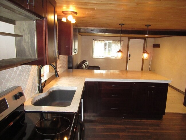 807 3rd Ave E in Columbia Falls, MT - Building Photo - Building Photo
