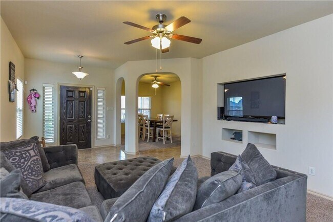 1800 Potrillo Ln in Fort Worth, TX - Building Photo - Building Photo