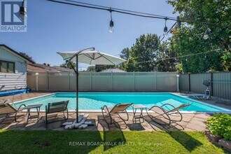 1588 Maxime St in Ottawa, ON - Building Photo - Building Photo