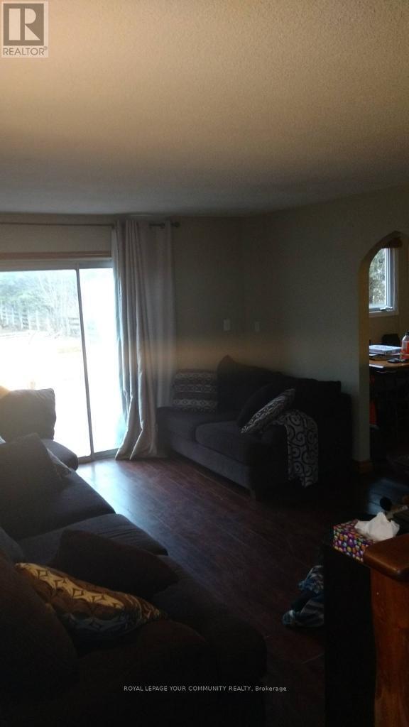 381 The Queensway S in Georgina, ON - Building Photo - Building Photo