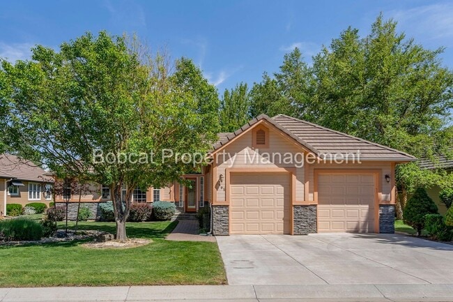 2405 Genoa Meadows Cir in Genoa, NV - Building Photo - Building Photo