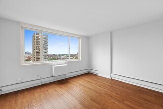 1344 N Dearborn St in Chicago, IL - Foto de edificio - Building Photo