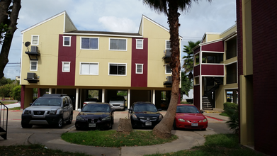 Delta Heights Apartments in La Porte, TX - Building Photo - Building Photo