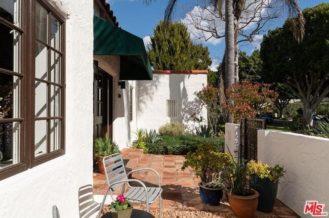 2337 Hill St in Santa Monica, CA - Building Photo - Building Photo