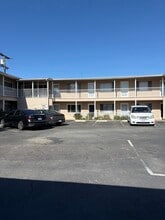 Apartments on Cass St. in San Diego, CA - Building Photo - Building Photo