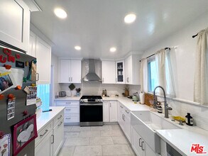 3306 Waverly Dr in Los Angeles, CA - Building Photo - Building Photo