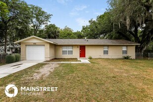 441 S Sparkman Ave in Orange City, FL - Building Photo