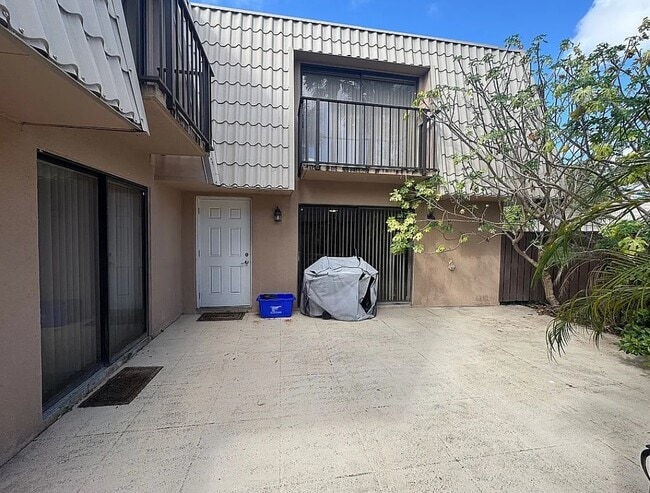 6222 62nd Way in West Palm Beach, FL - Foto de edificio - Building Photo