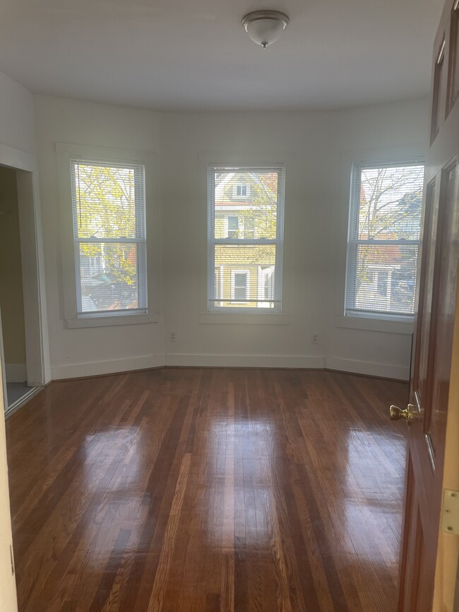 150 Glenway St in Boston, MA - Building Photo - Building Photo