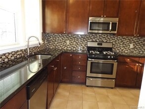 148 Fremont St in Harrison, NY - Building Photo - Building Photo