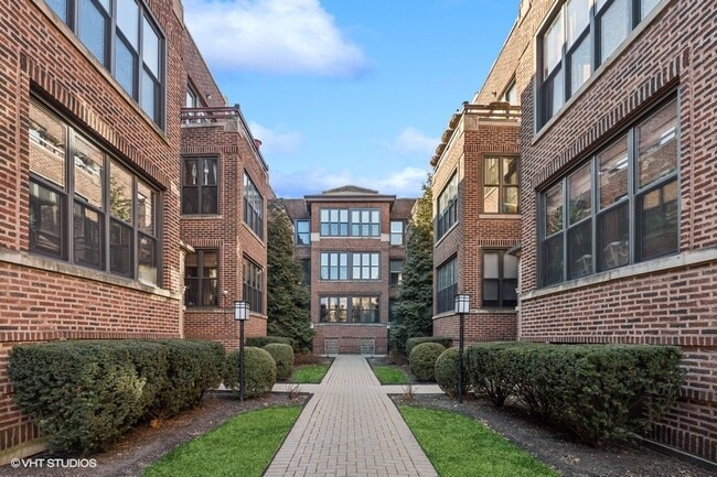 property at 743 W Cornelia Ave