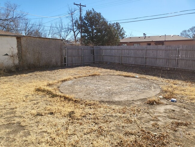 929 W 16th St in Portales, NM - Building Photo - Building Photo