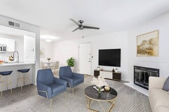 Landmark at Wynton Pointe Apartment Homes in Nashville, TN - Foto de edificio - Building Photo