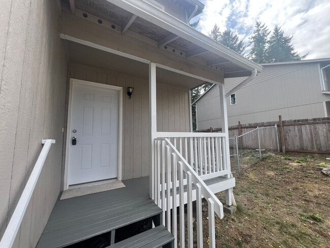 2413 Conger Ave NW in Olympia, WA - Building Photo - Building Photo