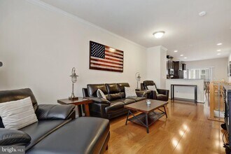 205 Woodstream Blvd in Stafford, VA - Foto de edificio - Building Photo