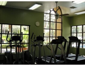 2550 SW 18th Terrace in Fort Lauderdale, FL - Building Photo - Building Photo