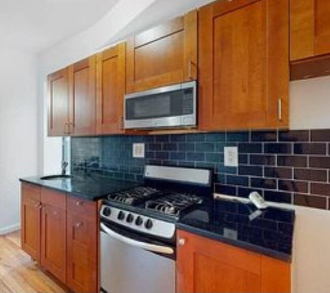470 W 166th St in New York, NY - Building Photo - Building Photo