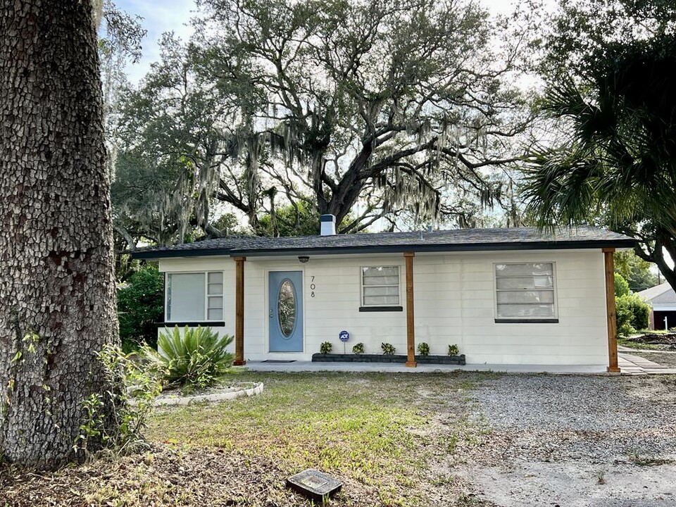 9708 N Blvd in Tampa, FL - Building Photo