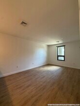 199 Gardner St in Boston, MA - Foto de edificio - Building Photo