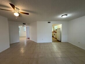 2605 SE 19th Ct, Unit 2506 SE 19th PL in Homestead, FL - Foto de edificio - Building Photo