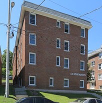 Rockwood Estates in Hamilton, ON - Building Photo